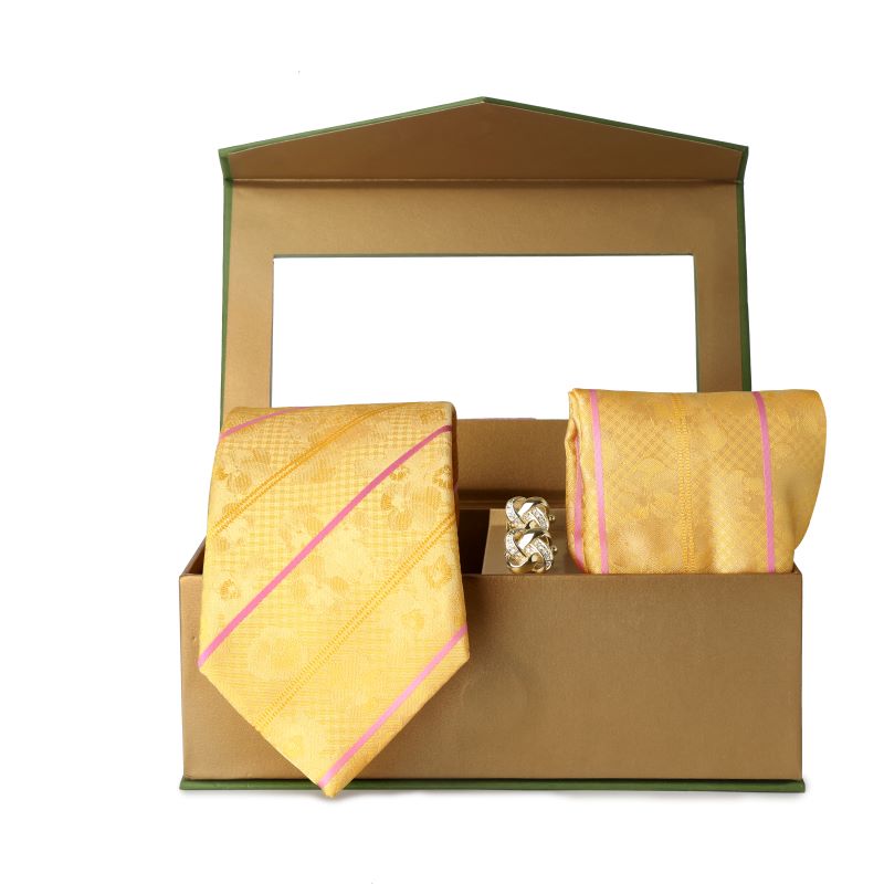 NECKTIE,POCKET SQUARE,CUFFLINK