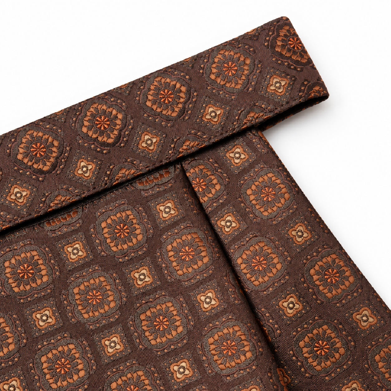 CRAVAT AND POCKET SQUARE