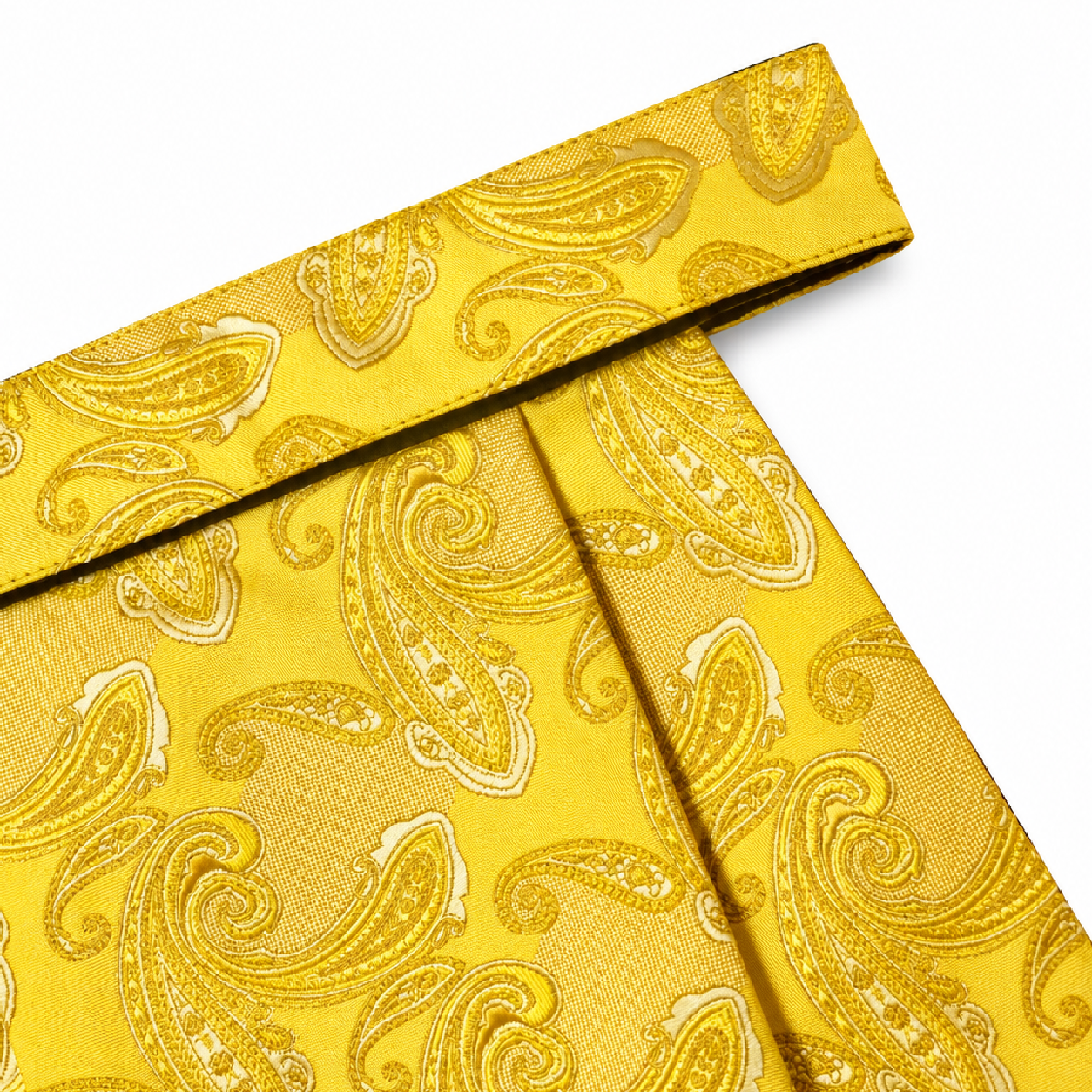 CRAVAT AND POCKET SQUARE