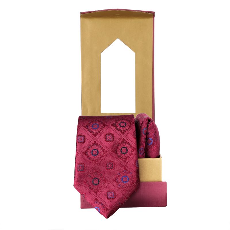 NECKTIE AND POCKET SQUARE