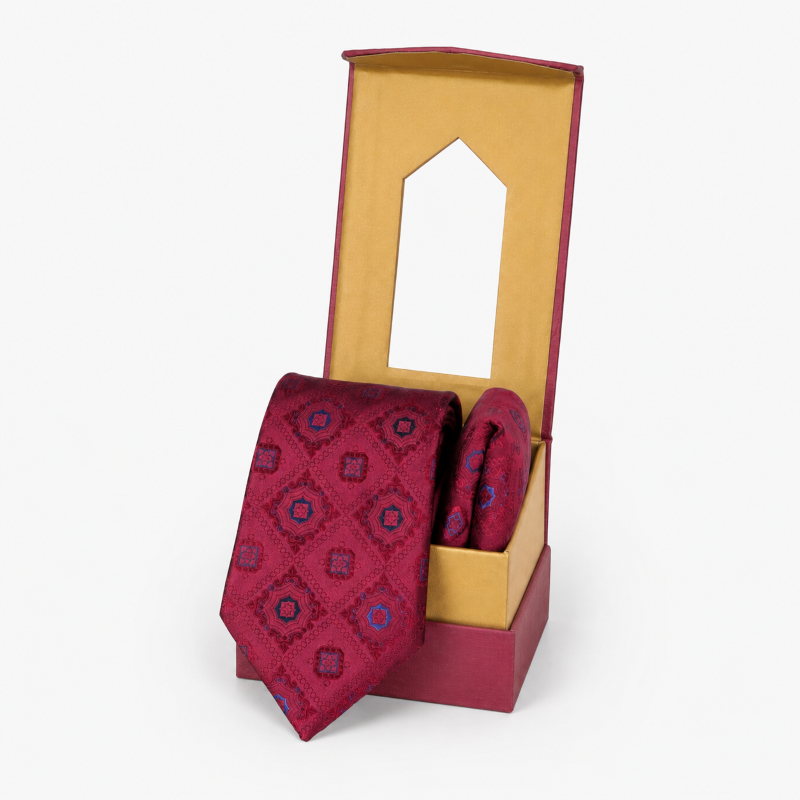 NECKTIE AND POCKET SQUARE