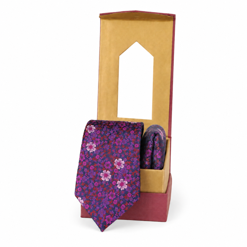 NECKTIE AND POCKET SQUARE
