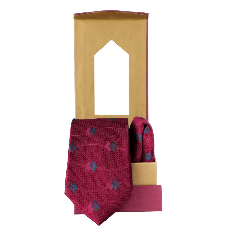 NECKTIE AND POCKET SQUARE
