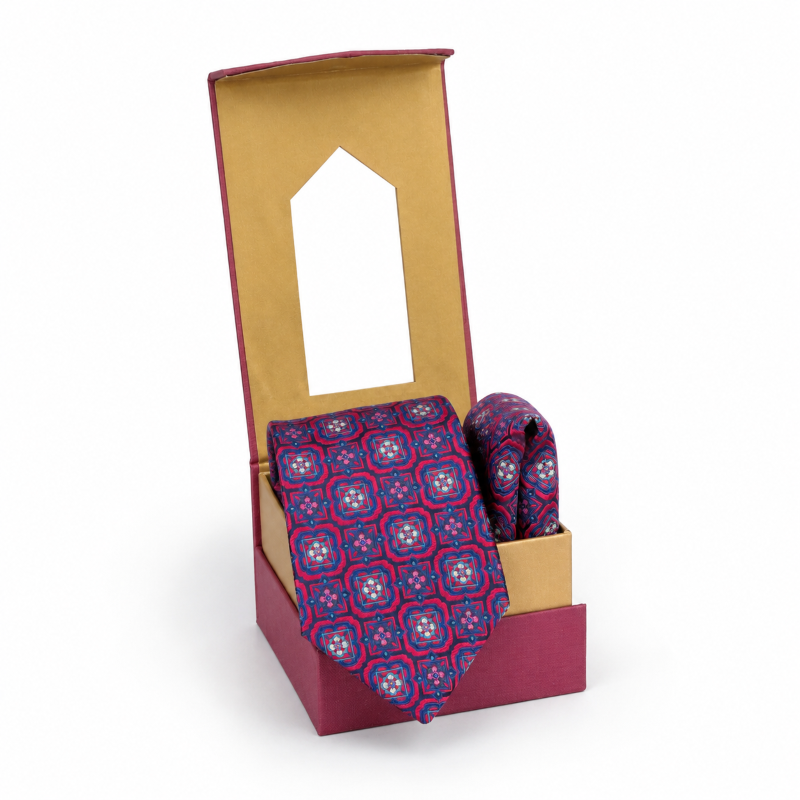 NECKTIE AND POCKET SQUARE