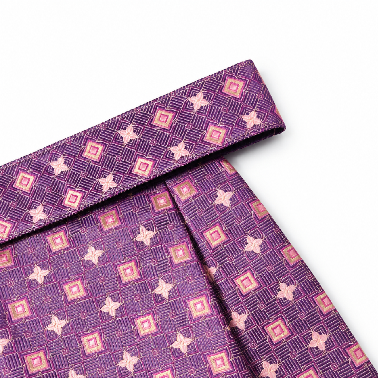 CRAVAT AND POCKET SQUARE