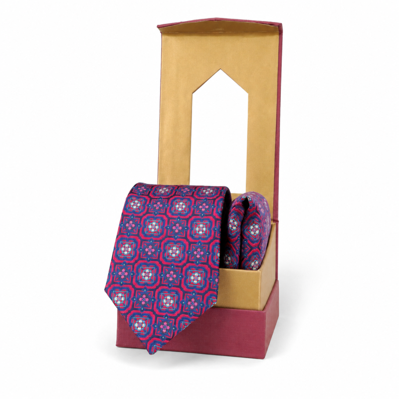NECKTIE AND POCKET SQUARE