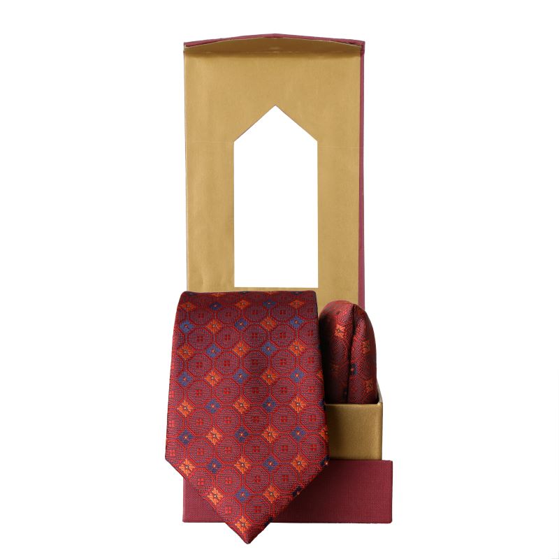 NECKTIE AND POCKET SQUARE
