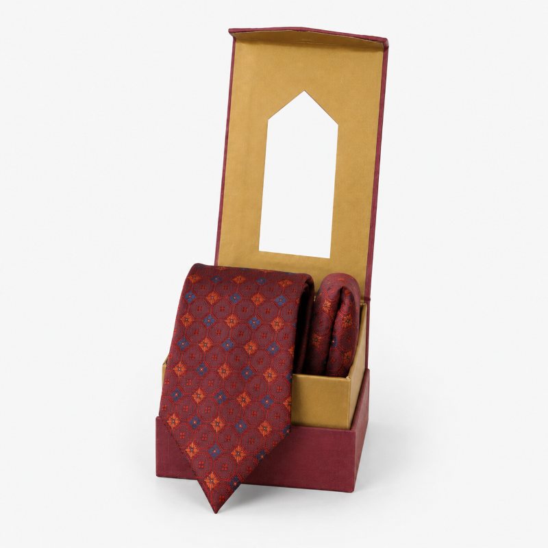 NECKTIE AND POCKET SQUARE